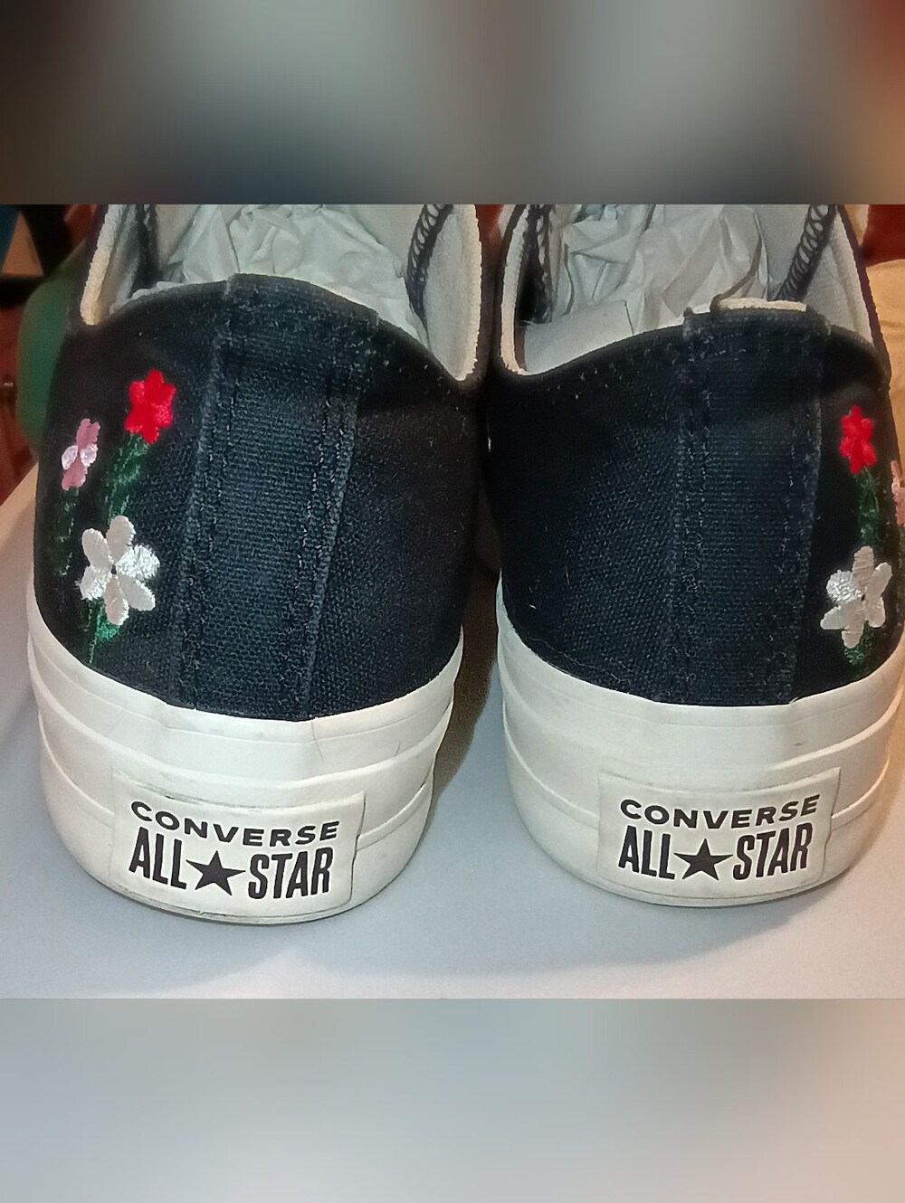 Converse Womens Black Floral-Embroidered Low Top Sneakers Sz 9 Women's - Picture 8 of 15